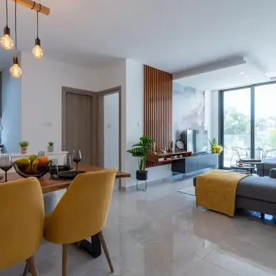 Flair - 1-Bedroom Apartment & Balcony in Larnaca