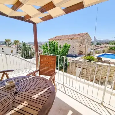 Village Charm with Pool Apartment at Skarinou