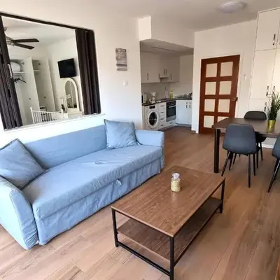 Sea View Apt - 2 min walk to the Beach & 200 Mbit Highspeed internet