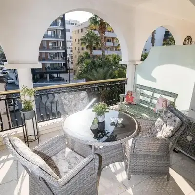 Quattro City Center Apartments