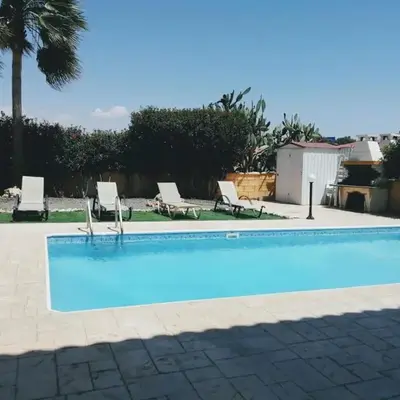 Villa Elena Gardens