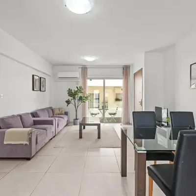 Downtown 2 Bedroom Apartment