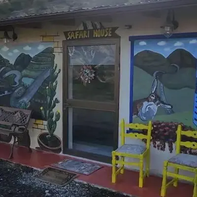 Safari House with fireplace