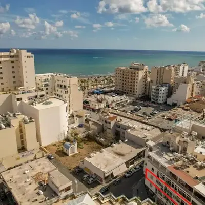Superb Apartment steps away from Finikoudes Beach