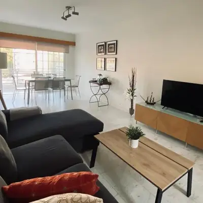 Sunny 2 bedroom flat in Engomi