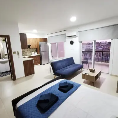 Must Stay - Finikoudes Studio