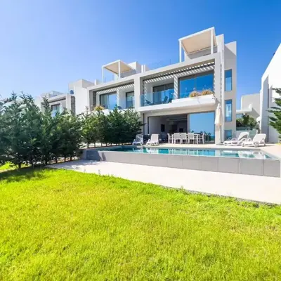 Azure Breeze Villa - Roof Garden & Sea Views