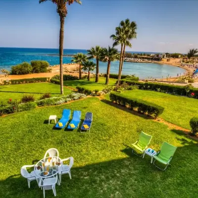 Beachfront Trident