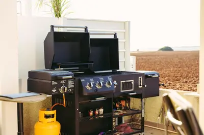 a stove with a tv on top of it at Ayia Napa Villa Jasmine Sirens Beach Dom na Cyprze in Ayia Napa