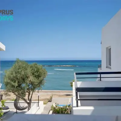 Sea Front Luxury Apartment