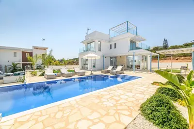 Gallery image of Mylos Lifestyle Seaview 21 in Protaras