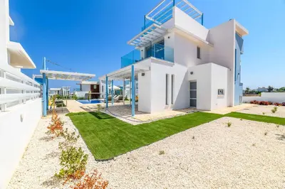 Gallery image of Mylos Lifestyle Seaview 21 in Protaras
