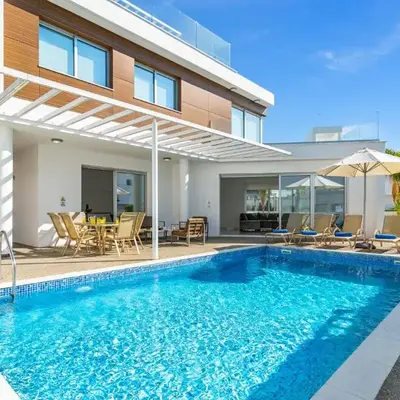 Villa Elite Blu by Ezoria Villas