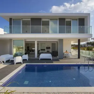 Brand New Luxurious Villa With Pool