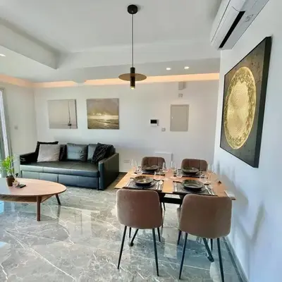V-Premium Brand New Central flat