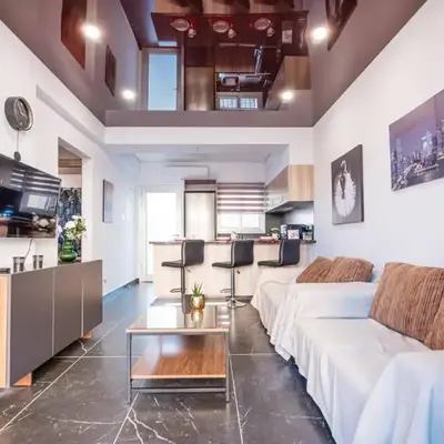 Mackenzie Suite