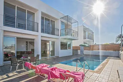 Gallery image of Protaras Pearl PE16 in Paralimni