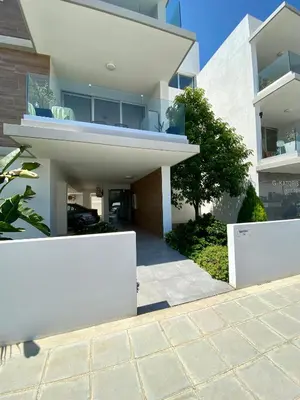 a view of a house from the driveway at Modern 2BR near UNIC & Engomi Mall in Lakatamia