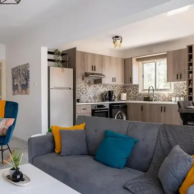 Liric - 3 Bedroom Apt W Balcony in Larnaca