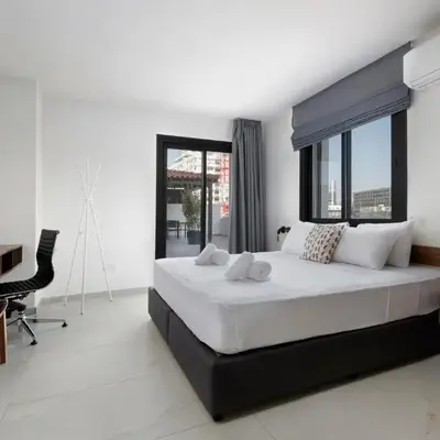 Urban Condo 33 with Balcony - 2 Bdr