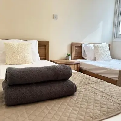 Serenity Sunset Holiday Apt - Larnaca