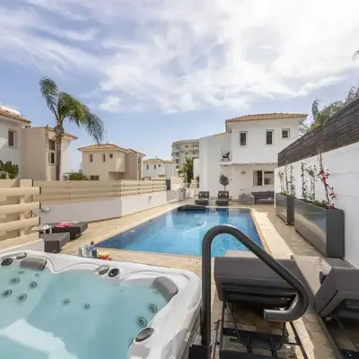 Villa Protaras View 6 Central Protaras -Fig Tree Bay-Jacuzzi-Hot Tub