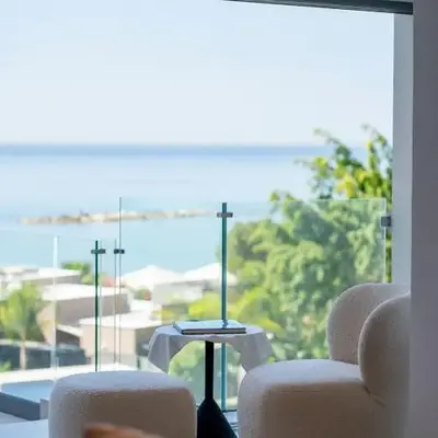 Deluxe Seafront - 2 Bed