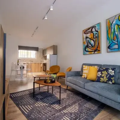 Modern 2BR Steps from Beach