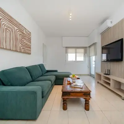 Seafront central 1 bedroom flat