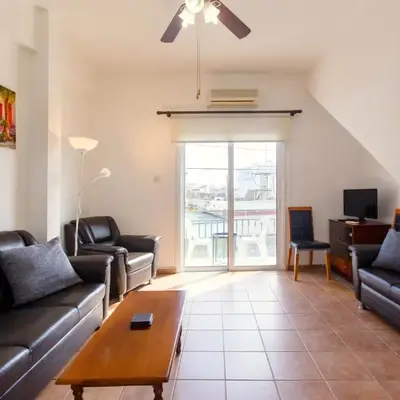 Spacious Larnaca Beach Apartment
