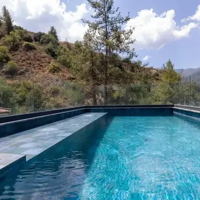 Kakopetria Luxury Villa w pool