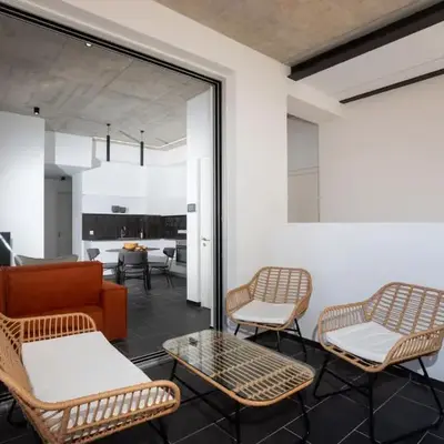 Bridge House 202-2BR Modern Apartment