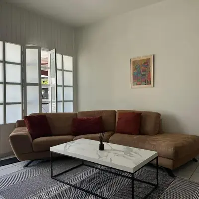 White House with Garden and BBQ in Strovolos