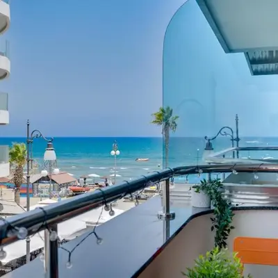 Dios Ponte 102 Beachfront