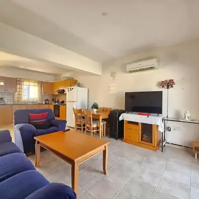1BR Apt