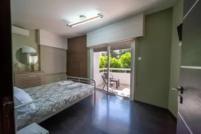 Gallery image of LIORA 2 Bedroom Apartment in Central Limassol with Balcony 5Gbps Fiber WiFi Private Parking and Air Conditioning Just 250m from the Beach in Limassol