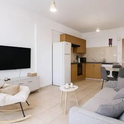 Fresh & Cozy-close to the beach