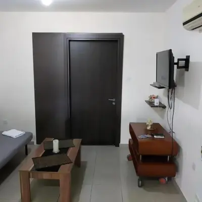 2br-7 Guests-Free Parking-Pool-AirCon
