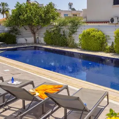 Pantaros Luxury Villas with pool
