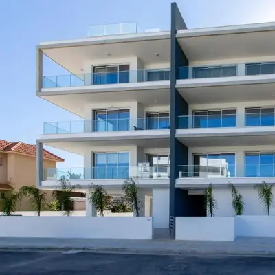 BlueBell Limassol Suites