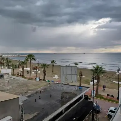 Queen victoria sea view apartments