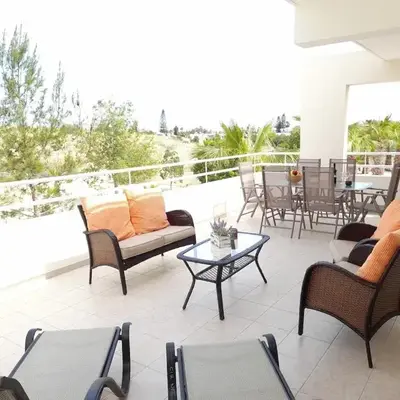 NISSI Elena BEACH apt