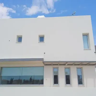 T&E Villa