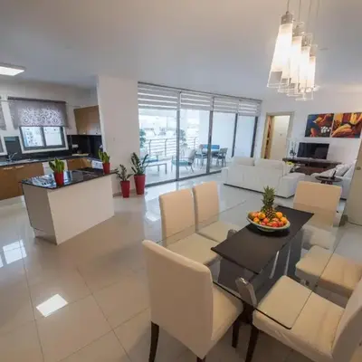 Skylight Megaron