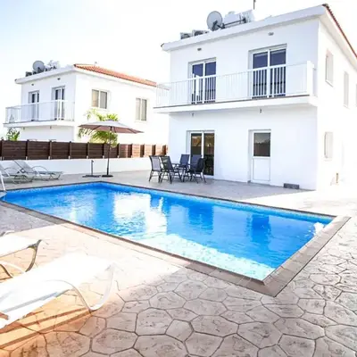 Nissi Villa Gintare