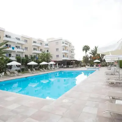 DebbieXenia Hotel Apartments