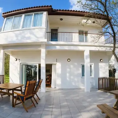 Forest Park Villa
