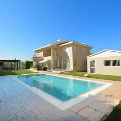 Villa Daryah Sirina Bay
