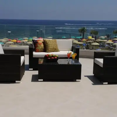 Polyxenia Isaak Luxury Villas and Apartments
