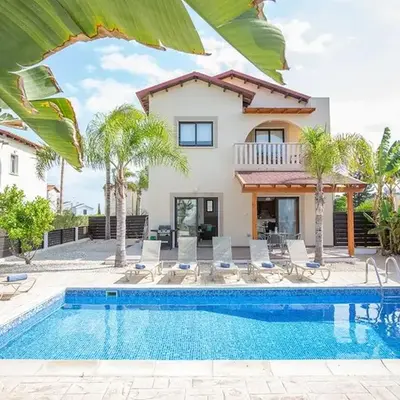 Villa Kanthos - Beautiful 4 Bedroom Protaras Villa With Pool